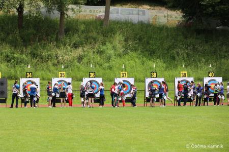 Preko 350 lokostrelcev iz 37 držav tekmuje na osmem Veronikinem pokalu (30)